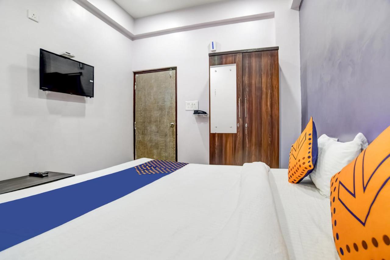 Spot On 76764 Hotel Lux Indore Exterior photo