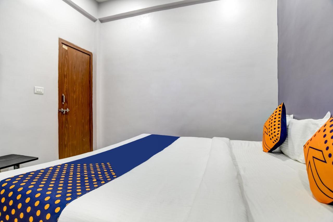 Spot On 76764 Hotel Lux Indore Exterior photo