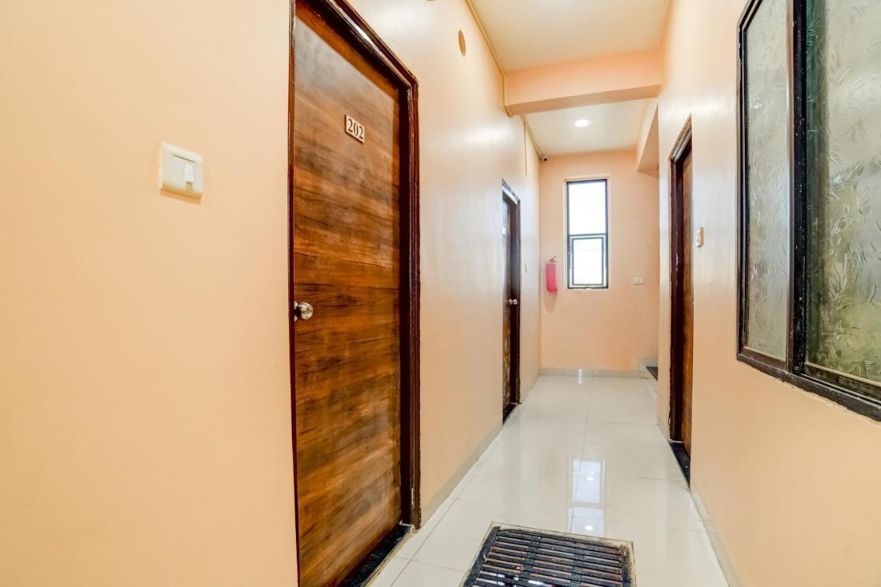 Spot On 76764 Hotel Lux Indore Exterior photo