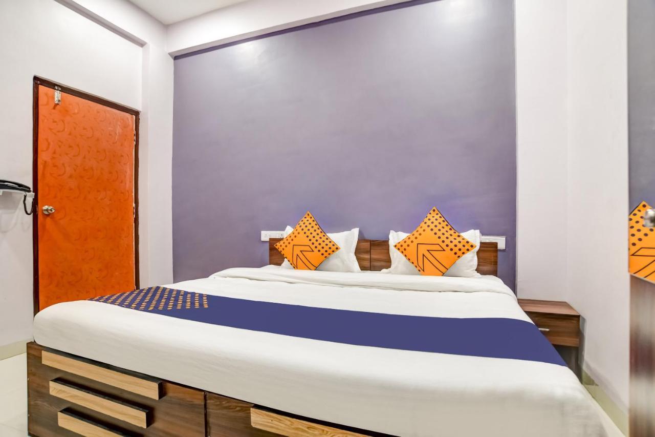 Spot On 76764 Hotel Lux Indore Exterior photo