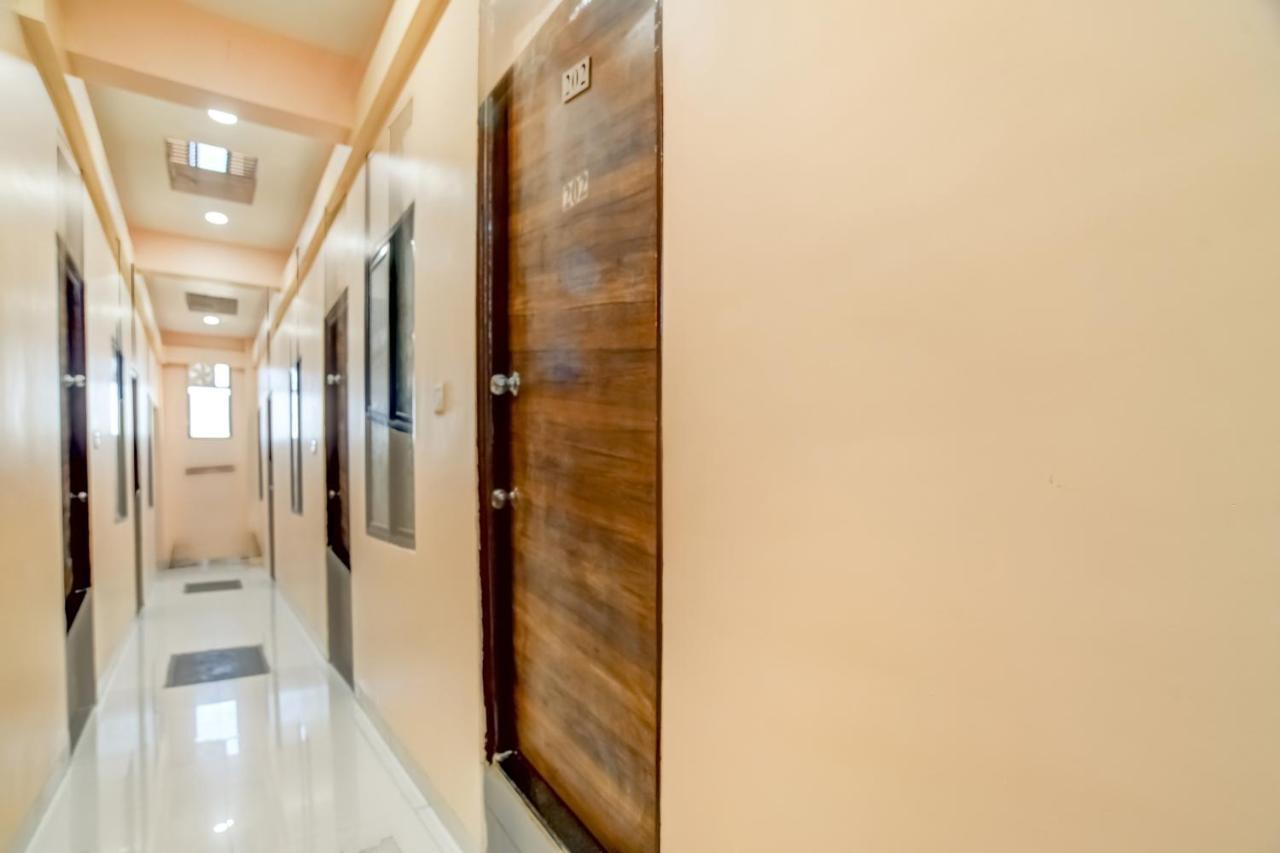 Spot On 76764 Hotel Lux Indore Exterior photo